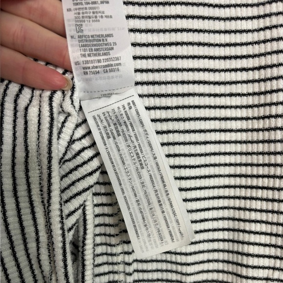 Abercrombie & Fitch Preppy Long Sleeve Striped Tie Front Top Women’s XS - Picture 7 of 10